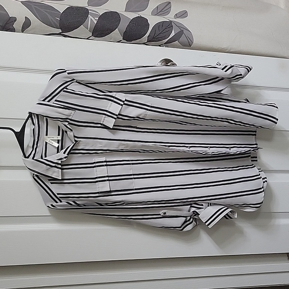 White and Black Striped Blouse - Picture 1 of 7
